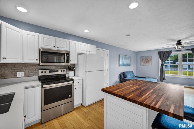 4502 E TERRACE Drive, Chillicothe, IL 61523