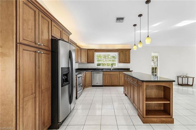 670 27th ST NW, Naples, FL 34120