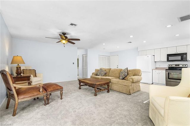 670 27th ST NW, Naples, FL 34120