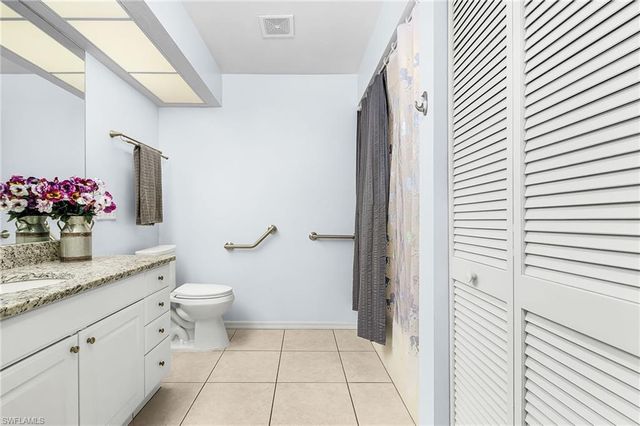 670 27th ST NW, Naples, FL 34120