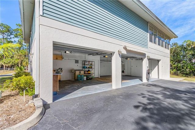 670 27th ST NW, Naples, FL 34120