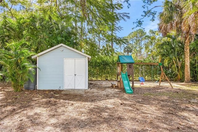 670 27th ST NW, Naples, FL 34120