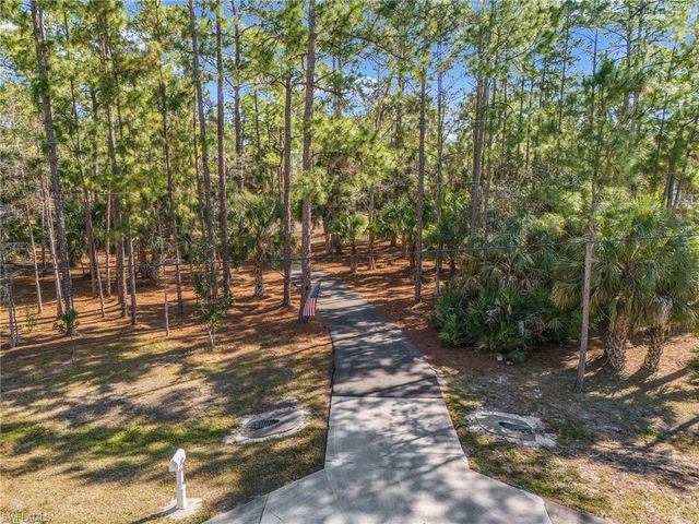 670 27th ST NW, Naples, FL 34120