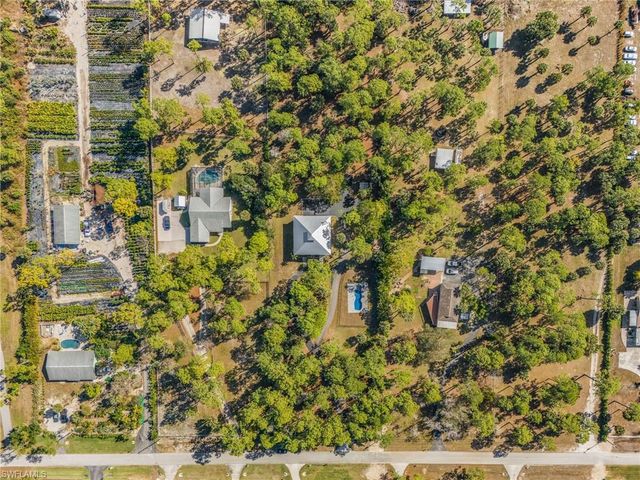 670 27th ST NW, Naples, FL 34120