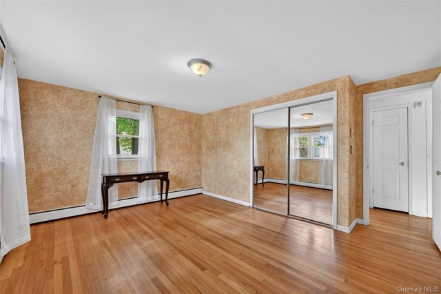 31 Monarch Drive, Newburgh, NY 12550