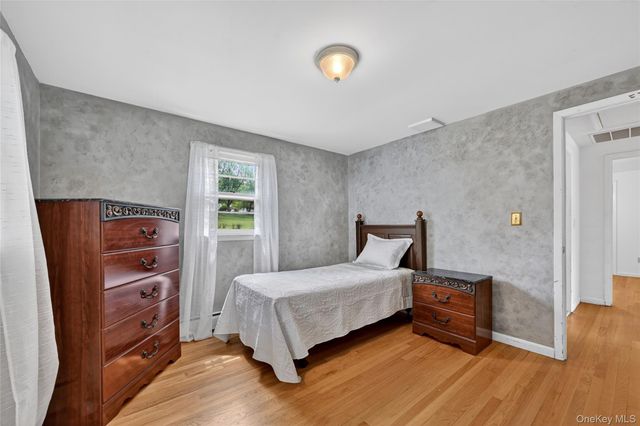 31 Monarch Drive, Newburgh, NY 12550
