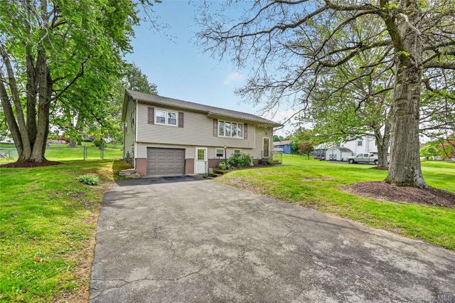 31 Monarch Drive, Newburgh, NY 12550