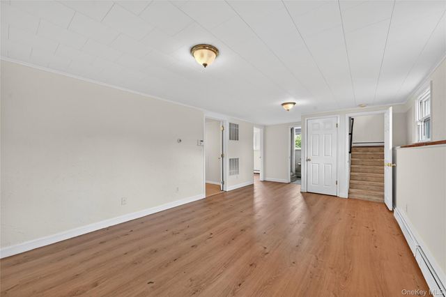 31 Monarch Drive, Newburgh, NY 12550