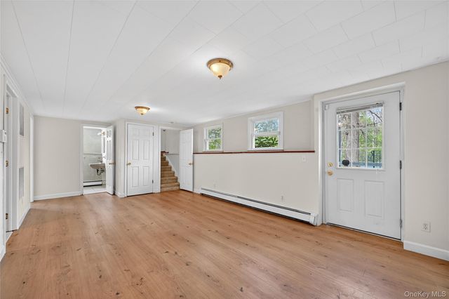 31 Monarch Drive, Newburgh, NY 12550