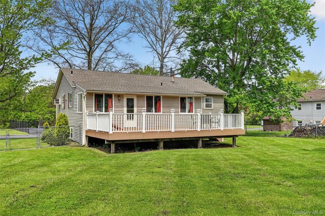 31 Monarch Drive, Newburgh, NY 12550