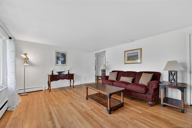 31 Monarch Drive, Newburgh, NY 12550
