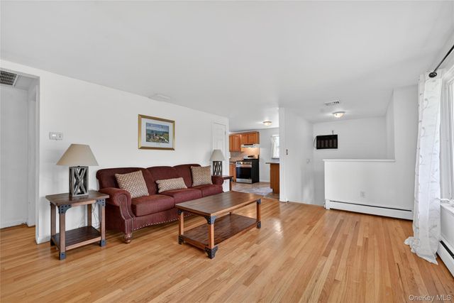 31 Monarch Drive, Newburgh, NY 12550