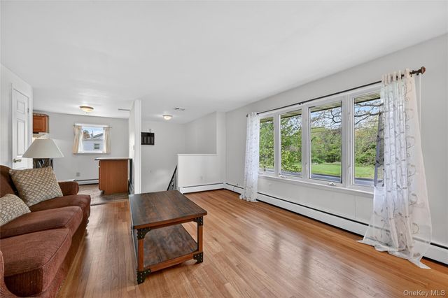 31 Monarch Drive, Newburgh, NY 12550
