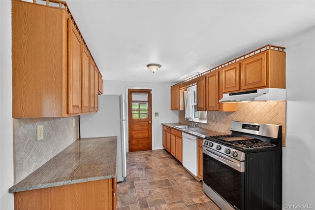 31 Monarch Drive, Newburgh, NY 12550