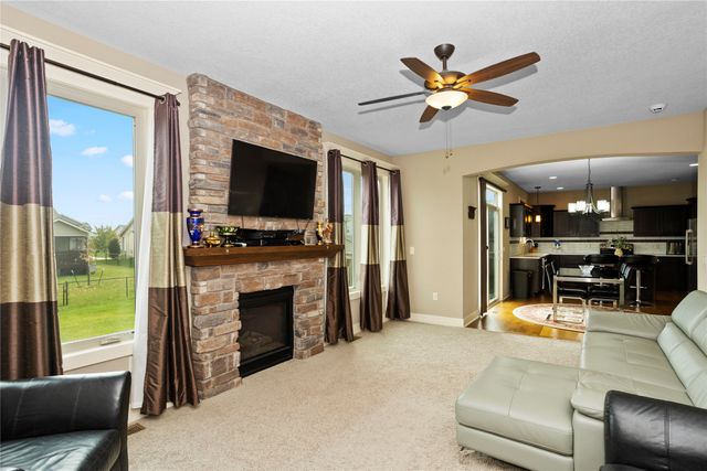 2355 SE Riverbirch Lane, Waukee, IA 50263