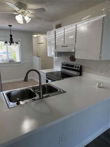 11201 122ND AVENUE N 127, Largo, FL 33778