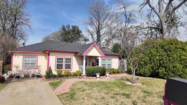 4521 Kelton Drive, Dallas, TX 75209