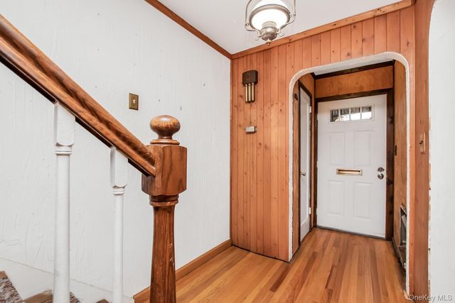 88 Parkway North, Yonkers, NY 10704