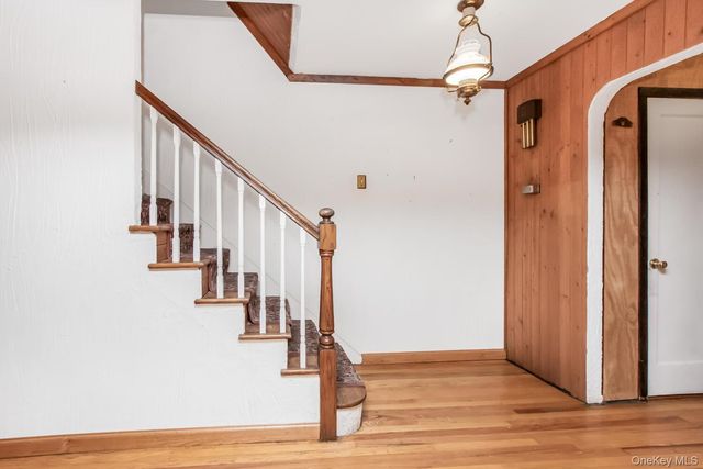 88 Parkway North, Yonkers, NY 10704