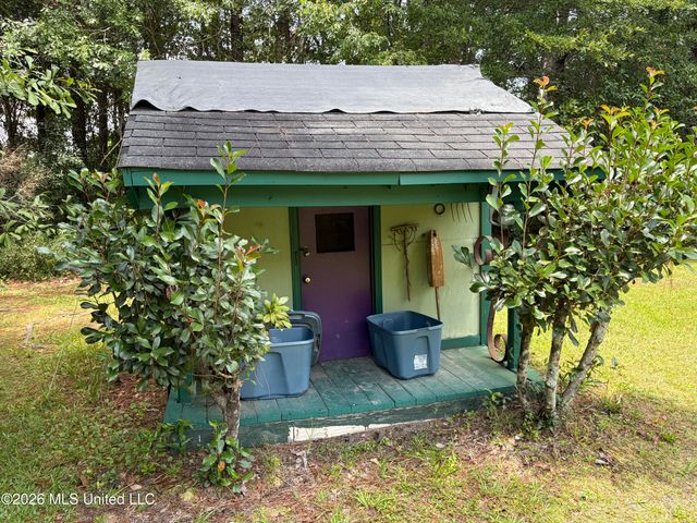 20116 F Ladner Road, Saucier, MS 39574