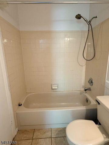551 Clubhouse-4, Union Twp., NJ 07083