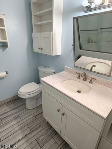 551 Clubhouse-4, Union Twp., NJ 07083