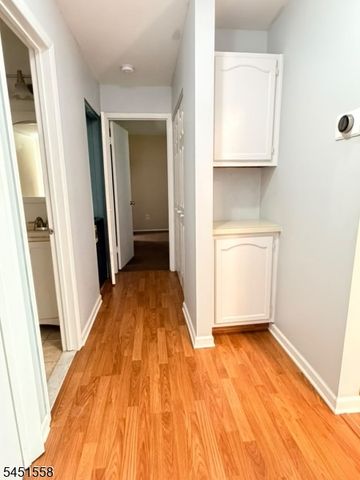 551 Clubhouse-4, Union Twp., NJ 07083
