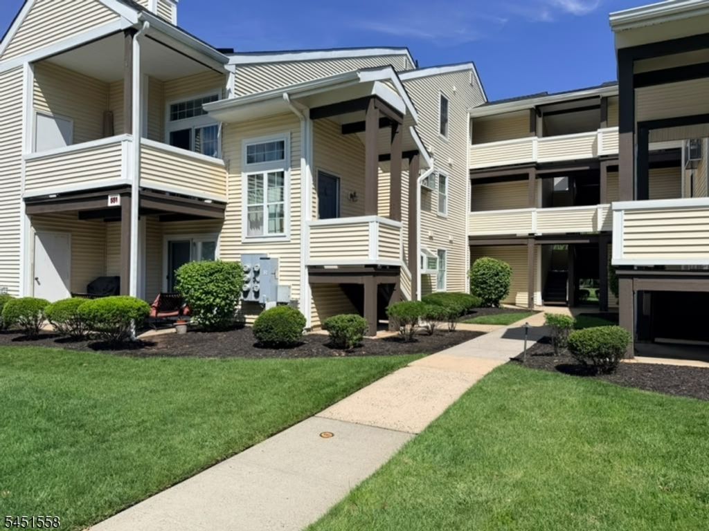 551 Clubhouse-4, Union Twp., NJ 07083