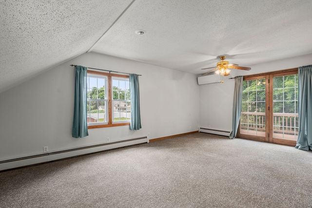 116 Kensington St, Agawam, MA 01030