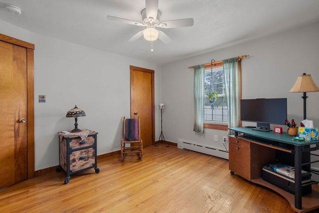 116 Kensington St, Agawam, MA 01030