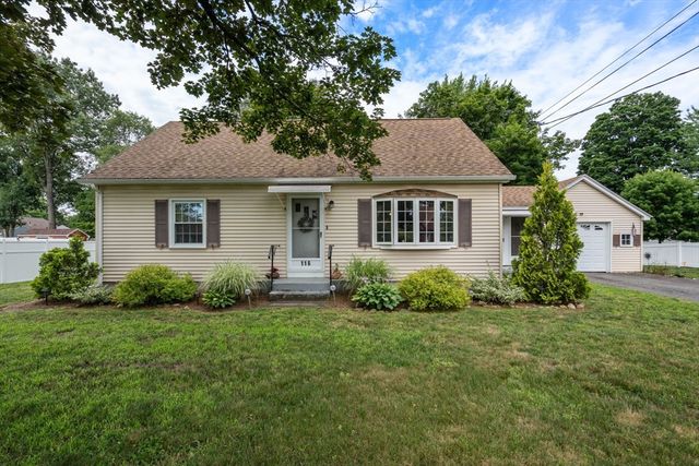 116 Kensington St, Agawam, MA 01030