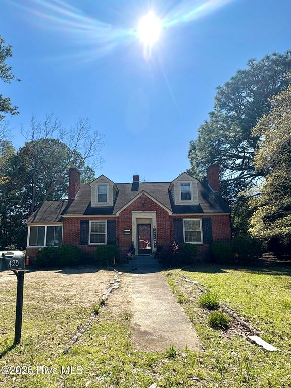 425 E 9th Street, Washington, NC 27889