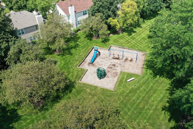 2890 Ashling Court, Schaumburg, IL 60193