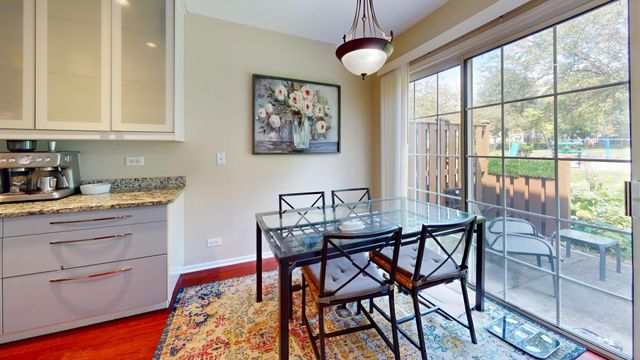 2890 Ashling Court, Schaumburg, IL 60193