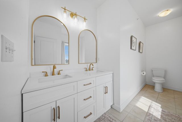 233 Beach Rd A11, Salisbury, MA 01952