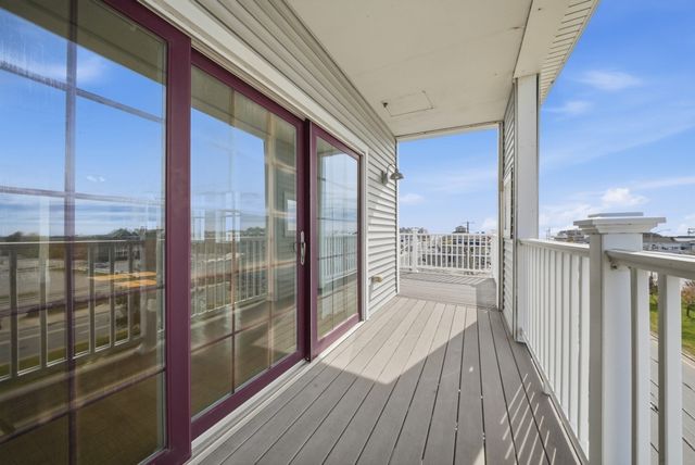 233 Beach Rd A11, Salisbury, MA 01952