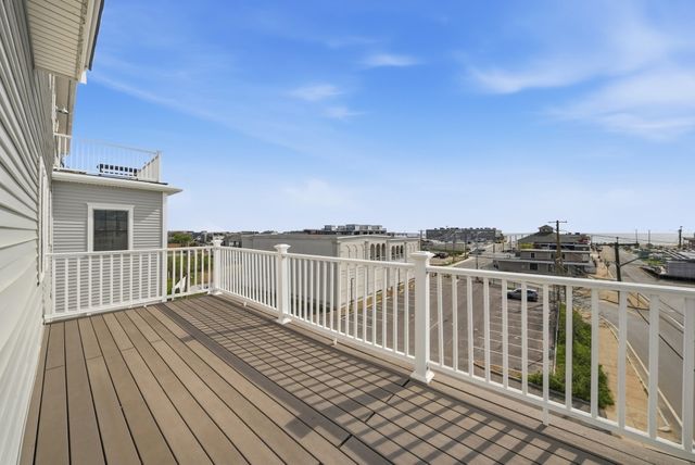233 Beach Rd A11, Salisbury, MA 01952