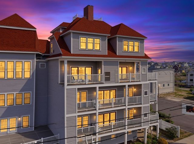 233 Beach Rd A11, Salisbury, MA 01952
