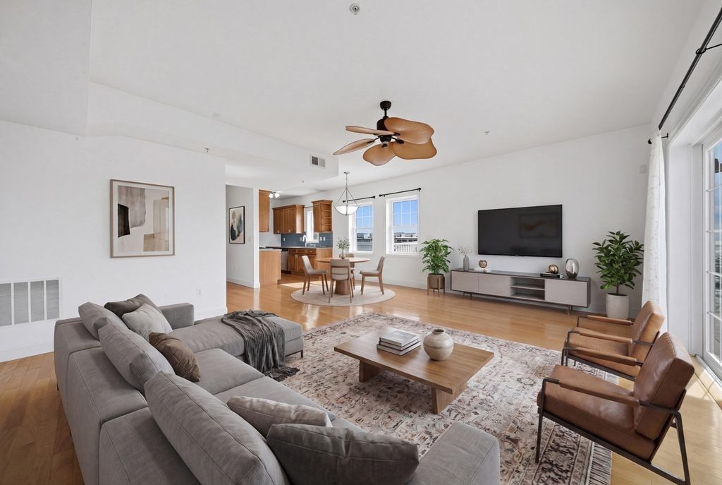 233 Beach Rd A11, Salisbury, MA 01952