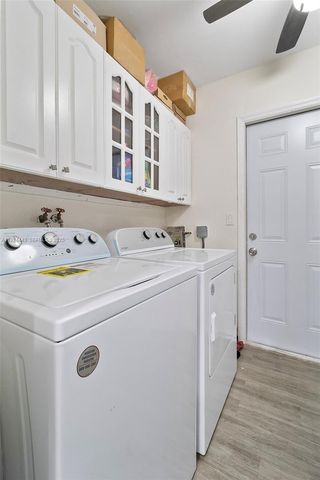 724 SW 4th Ct, Hallandale Beach, FL 33009