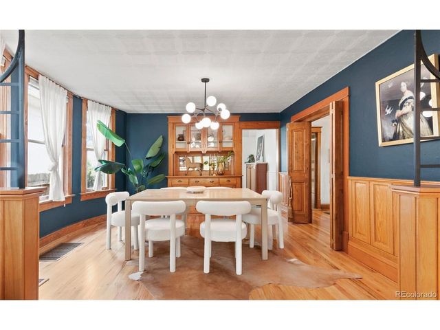 3025 Grove St, Denver, CO 80211