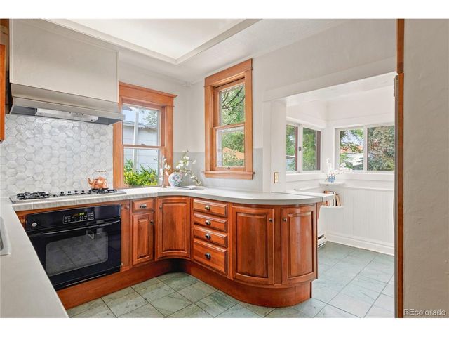 3025 Grove St, Denver, CO 80211