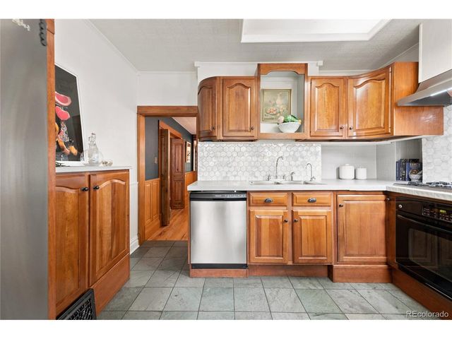 3025 Grove St, Denver, CO 80211