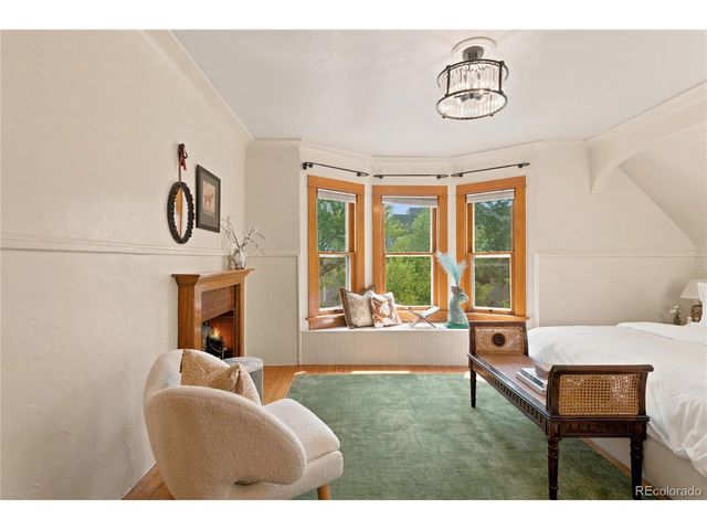 3025 Grove St, Denver, CO 80211