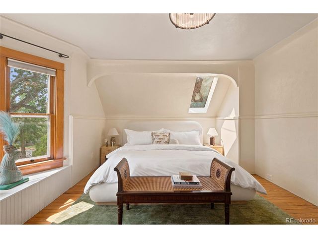 3025 Grove St, Denver, CO 80211