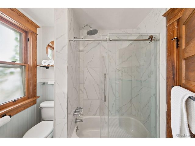 3025 Grove St, Denver, CO 80211