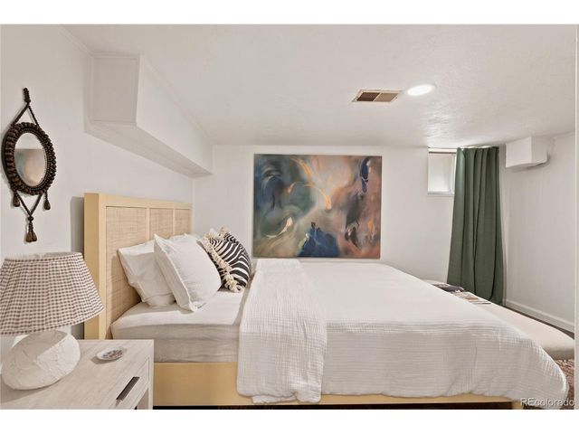 3025 Grove St, Denver, CO 80211