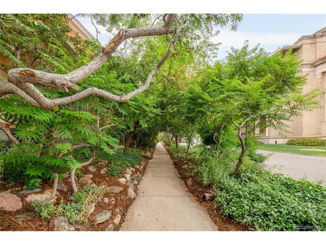 3025 Grove St, Denver, CO 80211