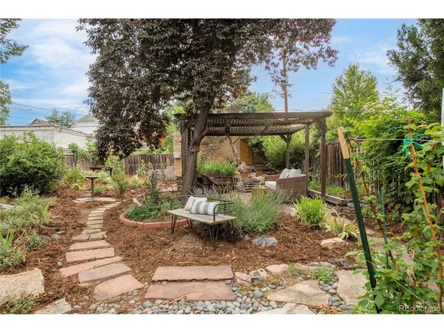 3025 Grove St, Denver, CO 80211