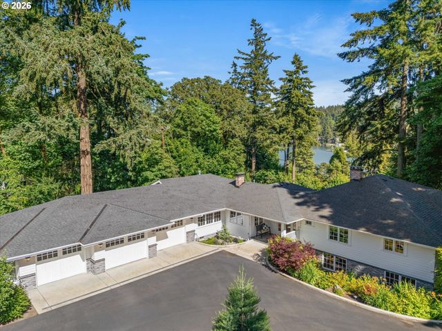 3920 UPPER Dr, Lake Oswego, OR 97035
